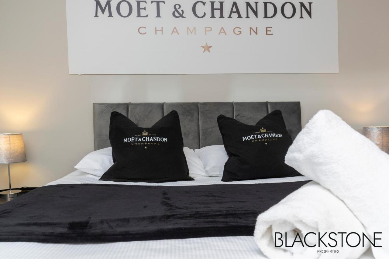 Champagne House - 4 Bed Property Plus 2 Sofa Beds By Bpne ダーリントン エクステリア 写真