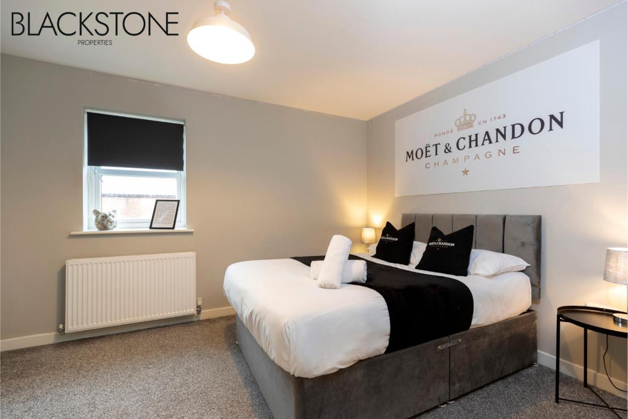 Champagne House - 4 Bed Property Plus 2 Sofa Beds By Bpne ダーリントン エクステリア 写真