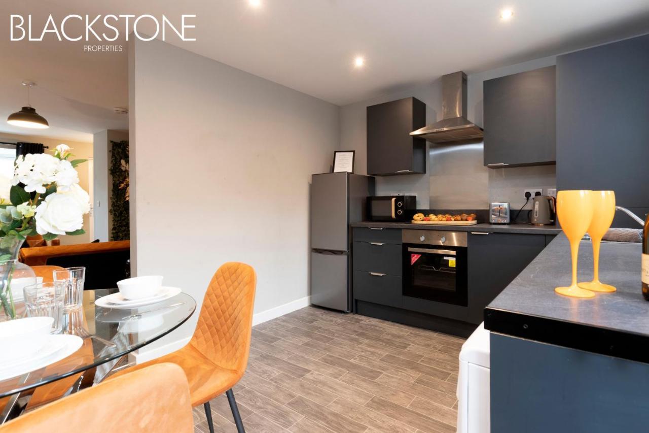 Champagne House - 4 Bed Property Plus 2 Sofa Beds By Bpne ダーリントン エクステリア 写真