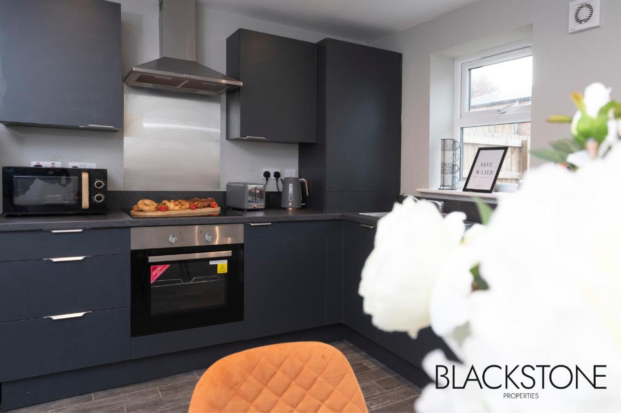 Champagne House - 4 Bed Property Plus 2 Sofa Beds By Bpne ダーリントン エクステリア 写真